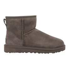 Load image into Gallery viewer, UGG Women's Classic Mini Boots