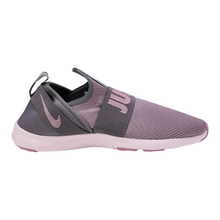 Load image into Gallery viewer, Nike Women's Flex Motion Training Shoes
