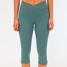 Load image into Gallery viewer, Free People Women's Mid Rise Get Shorty Leggings
