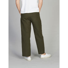 Load image into Gallery viewer, Quiksilver Women's Flared Cropped Linen Pants
